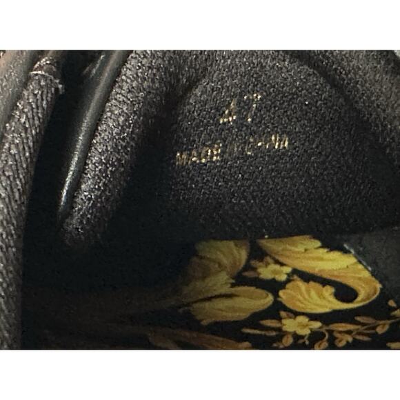 Versace Medusa Men\'s Black Leather Sneakers 9 US (42 Euro) 1016936 NIB